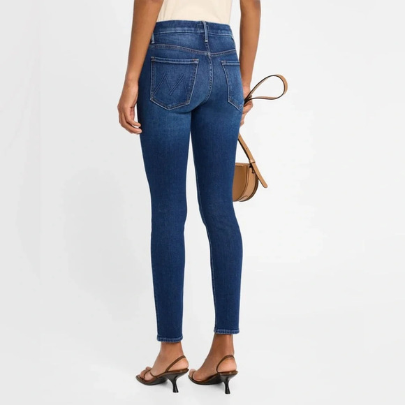 MOTHER
The High Waisted Looker Ankle Jeans - Picture 3 of 5